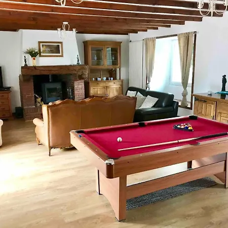 6bed-sleeps12-groupretreat-yogastudio-petfriendly Casa vacanze Feugeres